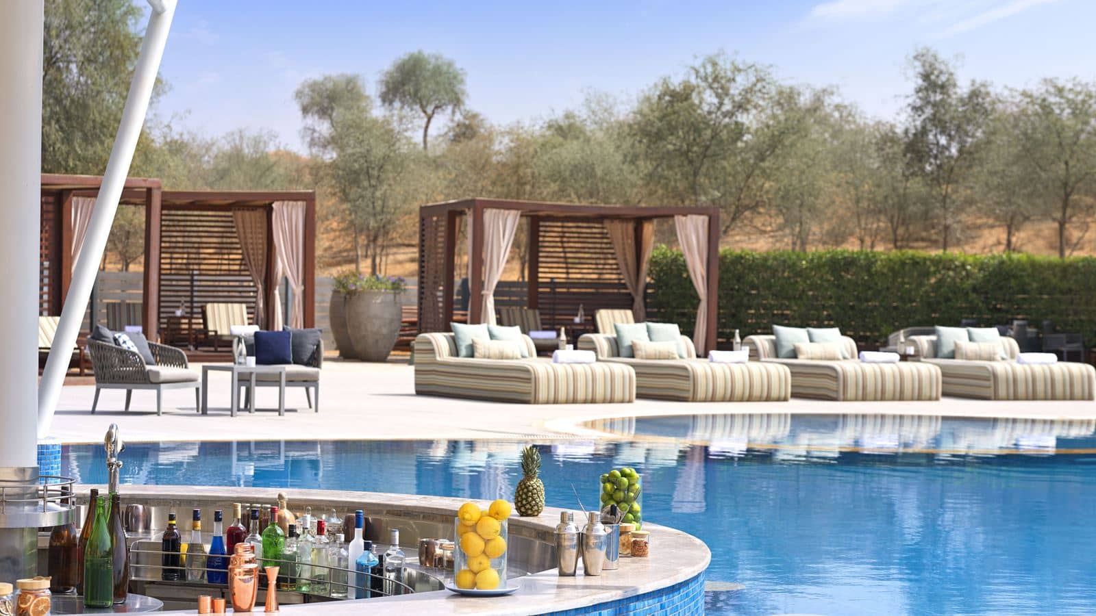 bars-oasis-pool-bar