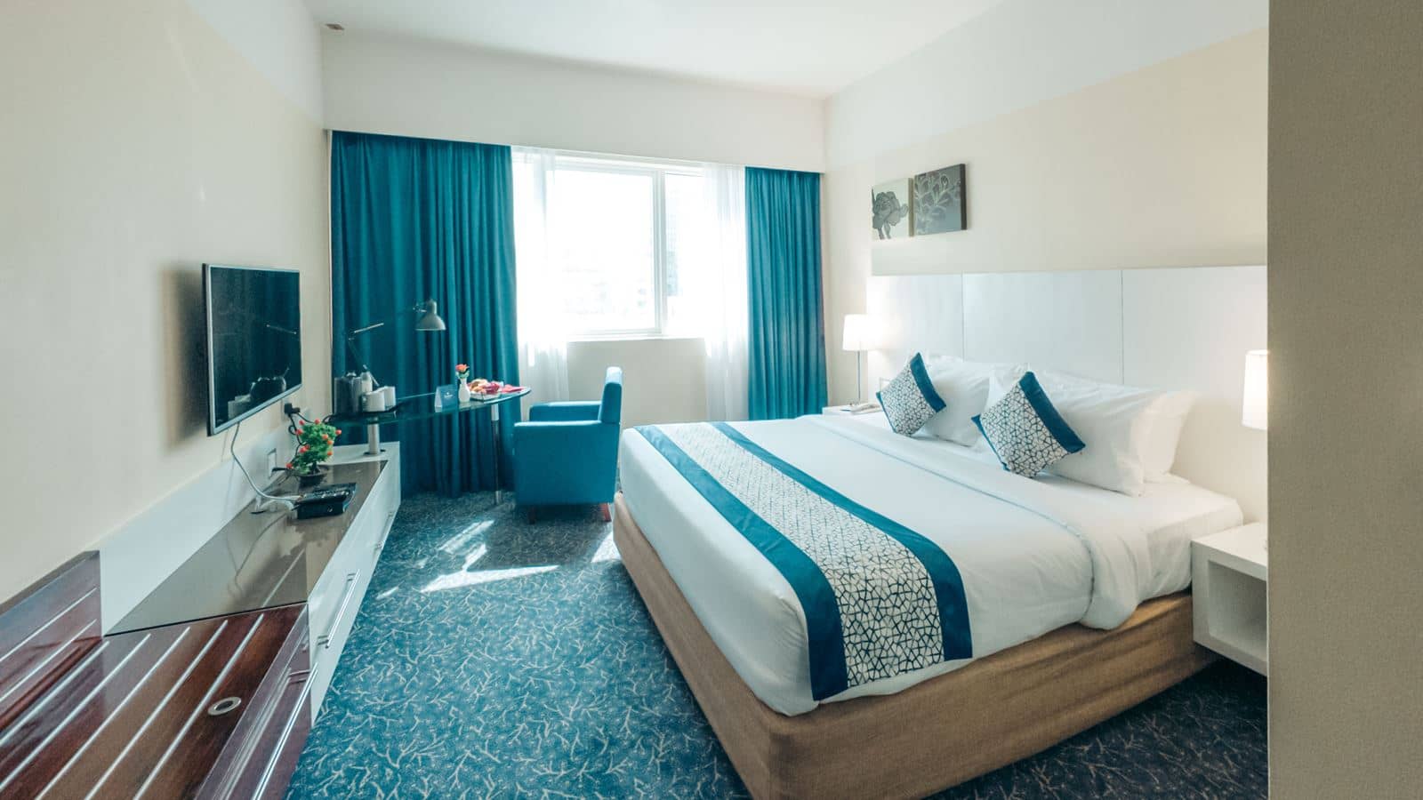 rooms-superior-room