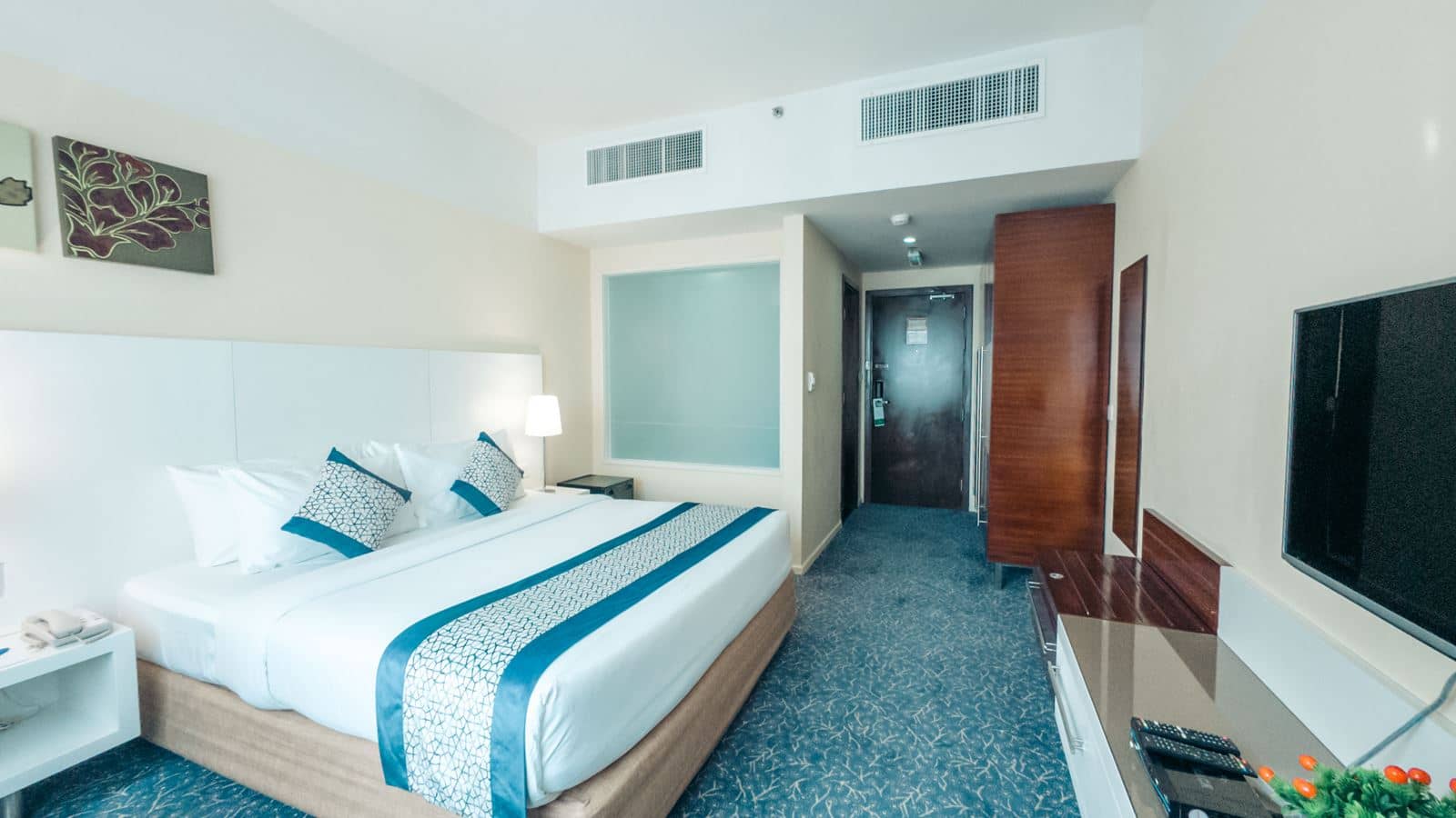 rooms-superior-room