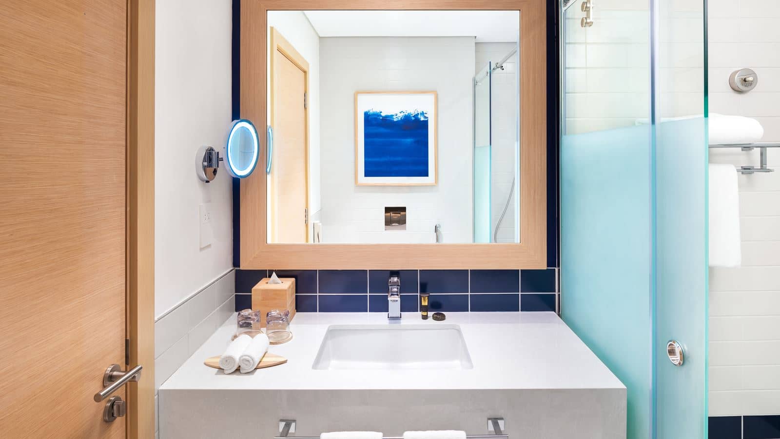 rooms-deluxe-room-sea-view