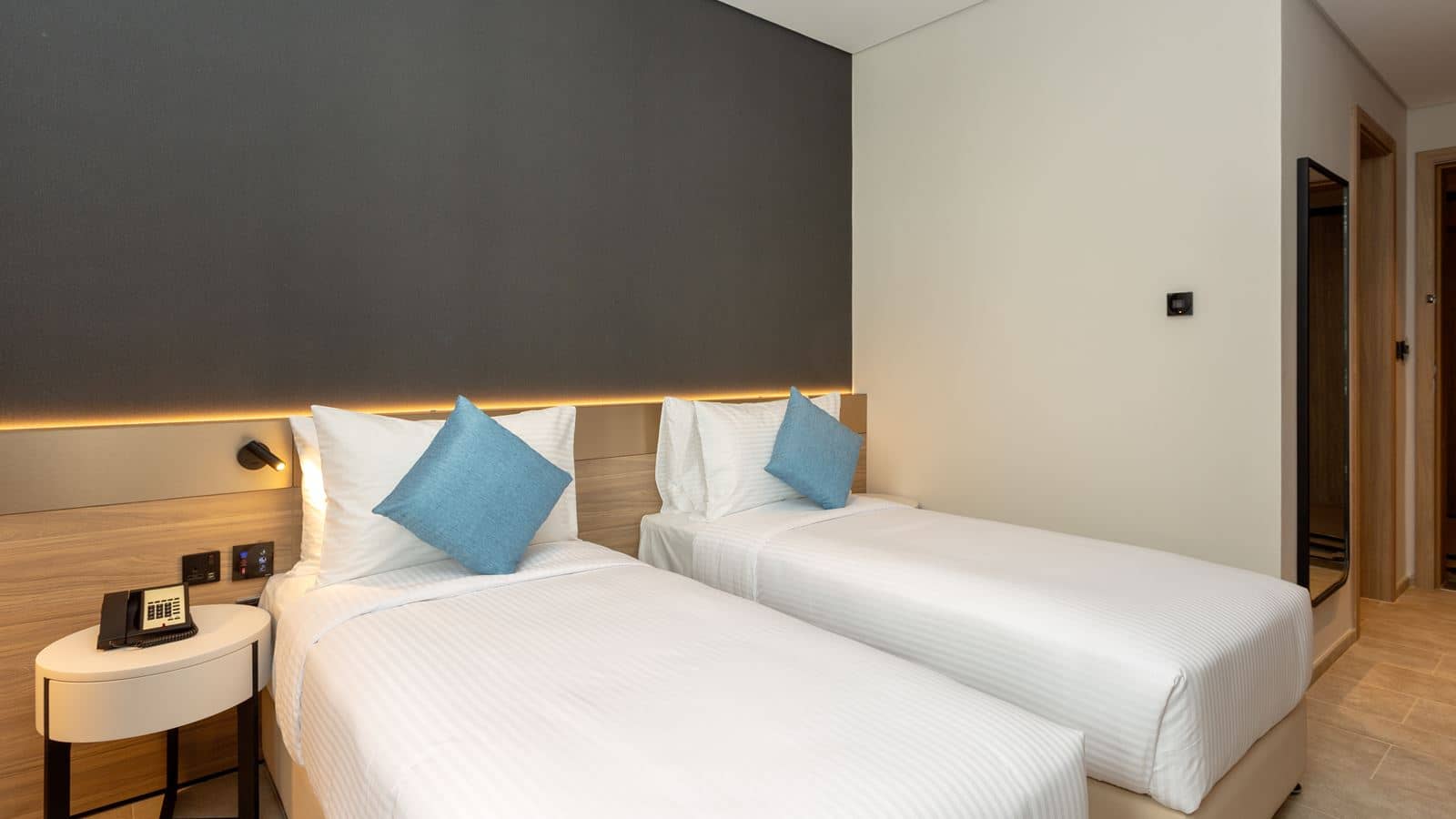 rooms-family-room