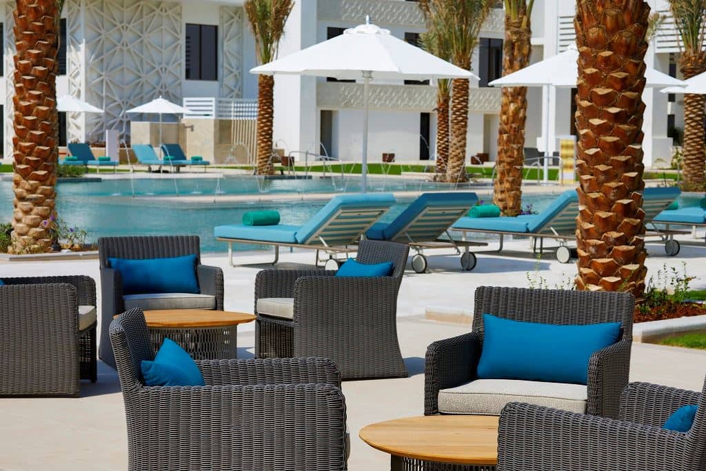 bars-capila--pool-bar-and-grill