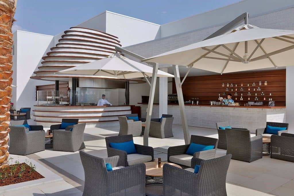 bars-capila--pool-bar-and-grill