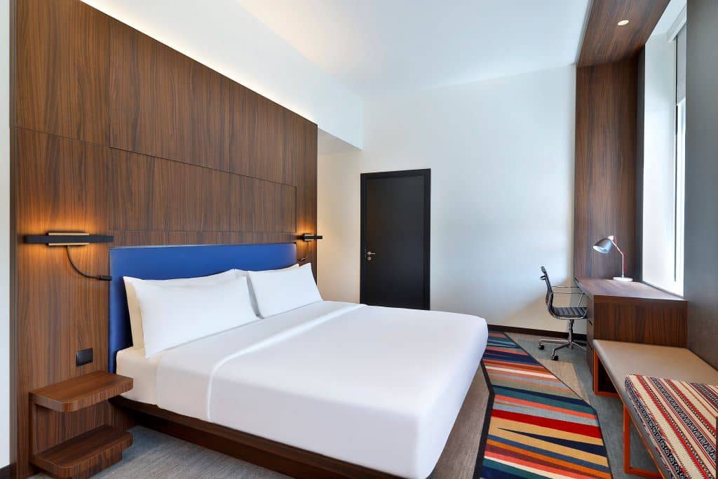 rooms-family-room