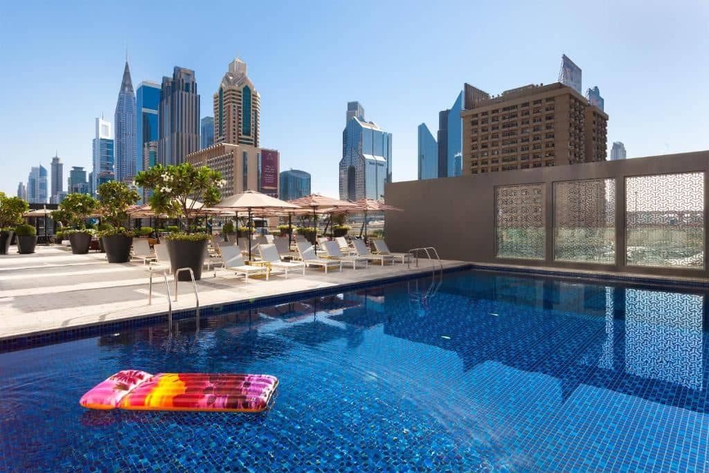 pools-outdoor-pool
