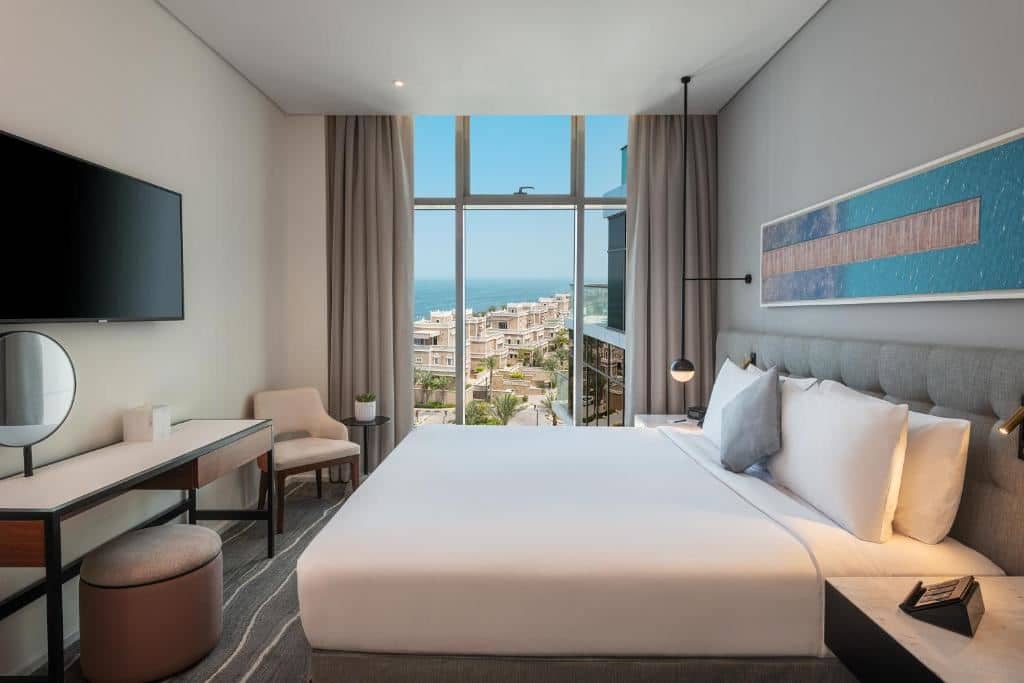 rooms-deluxe-room