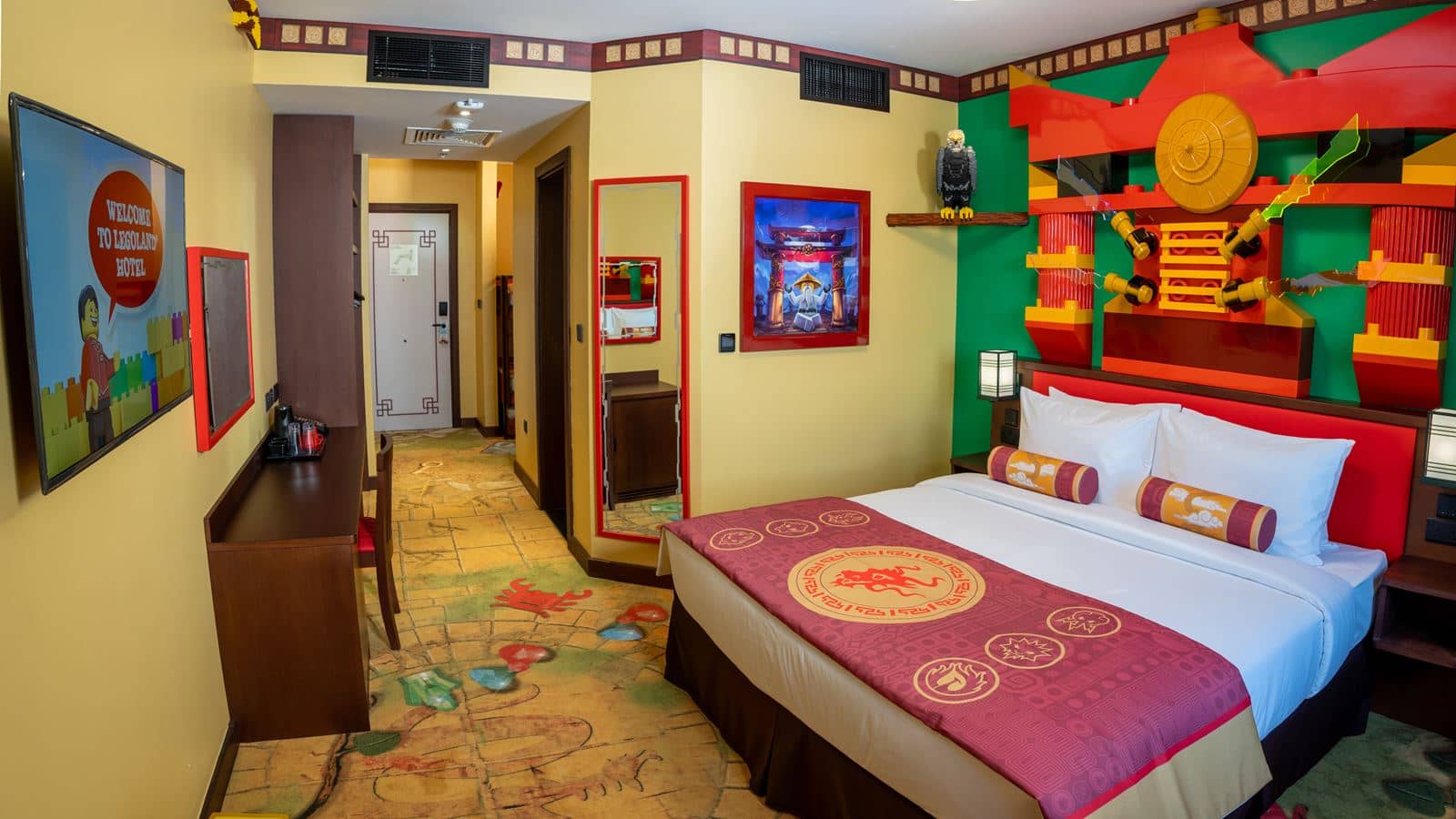 rooms-run-of-the-house-themed-room