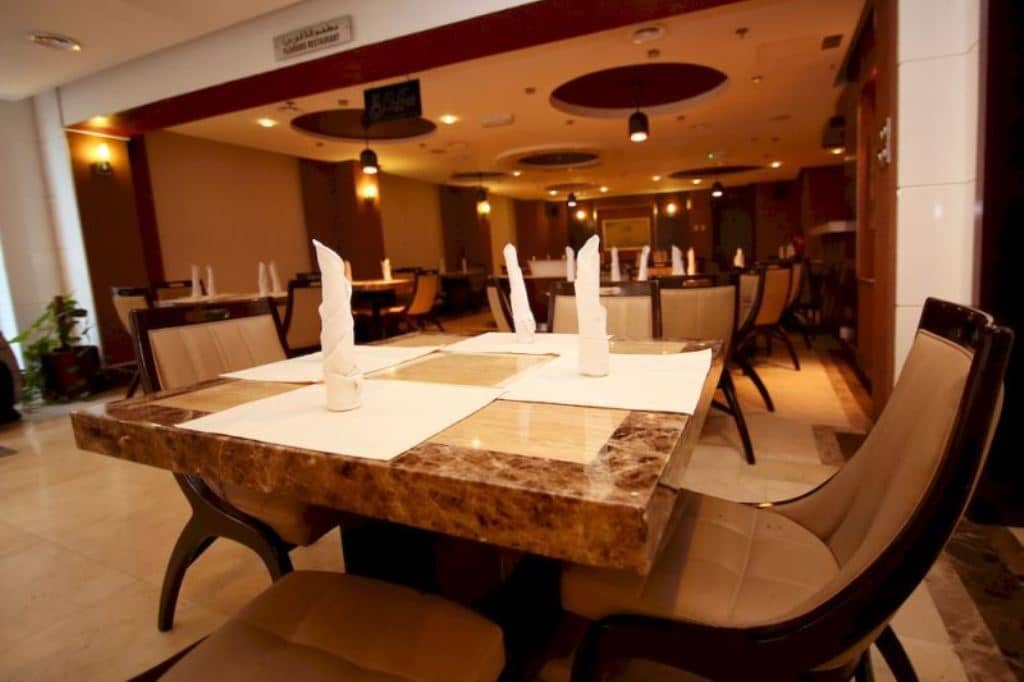 restaurants-main-restaurant