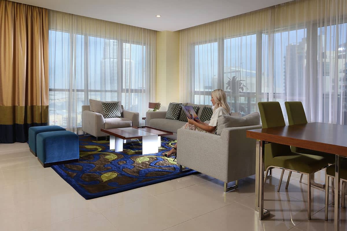 rooms-two-bedroom-suite-burj-khalifa-and--fountain-view