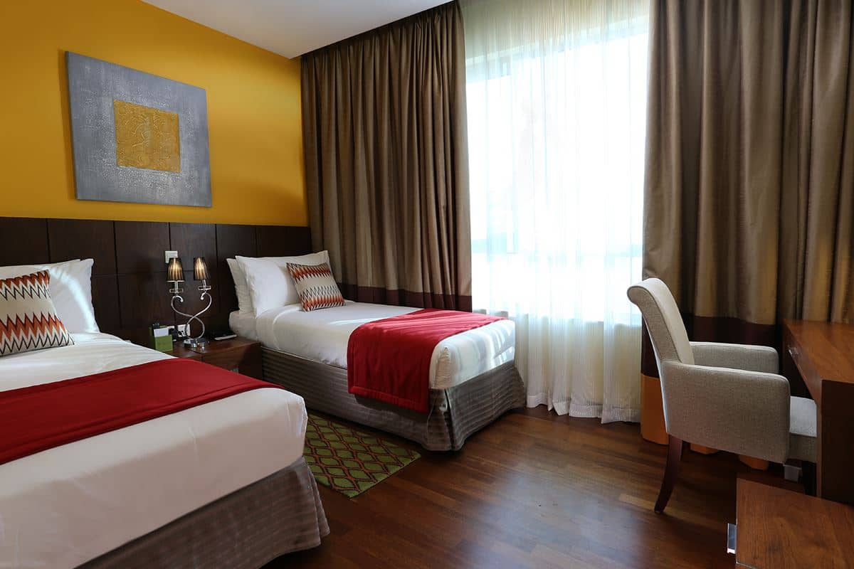 rooms-two-bedroom-suite-burj-khalifa-and--fountain-view