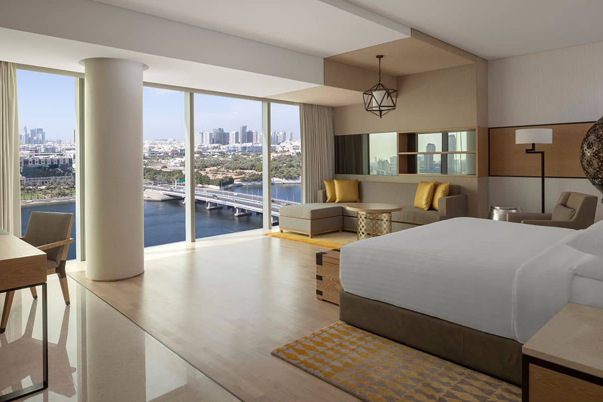 rooms-m-club-room