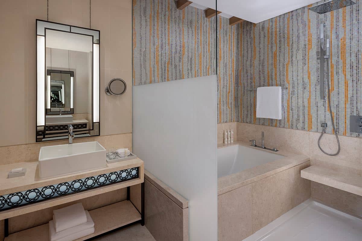rooms-m-club-room