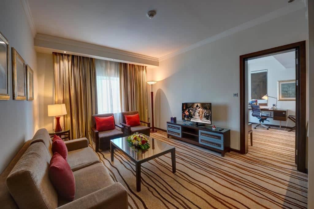 rooms-family-one-bedroom-suite