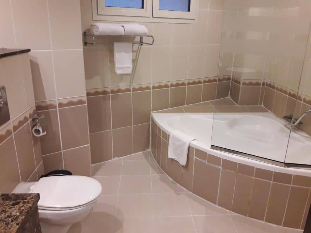 rooms-executive-suite-room