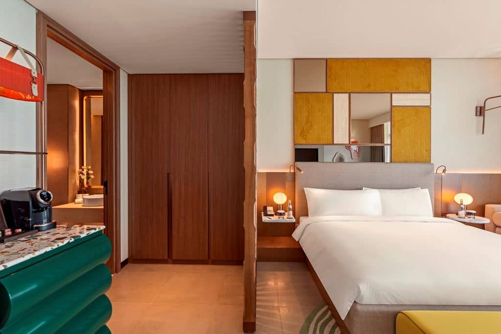 rooms-two-bedroom-connecting-signature-family-suite