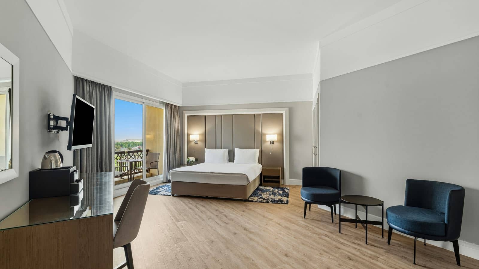 rooms-interconnecting-family-suite-garden