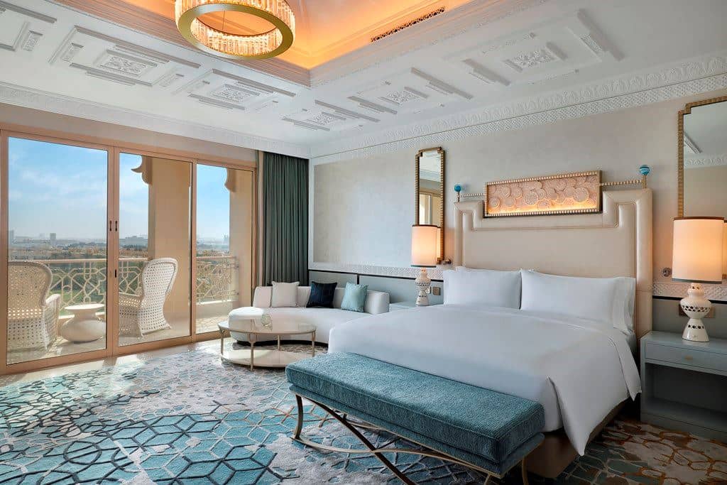 rooms-one-bedroom-golf-course-view-suite