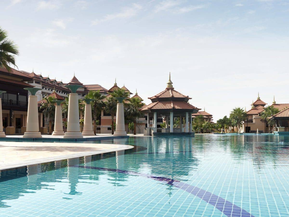 pools-outdoor-pool