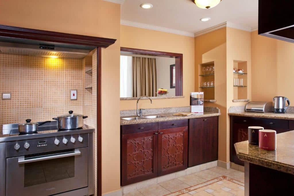 rooms-sea-view-one-bedroom-suite
