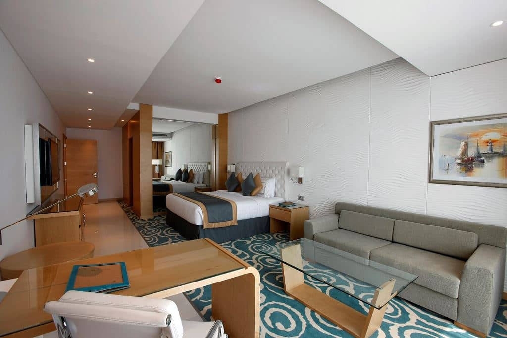 rooms-2-broom-villa