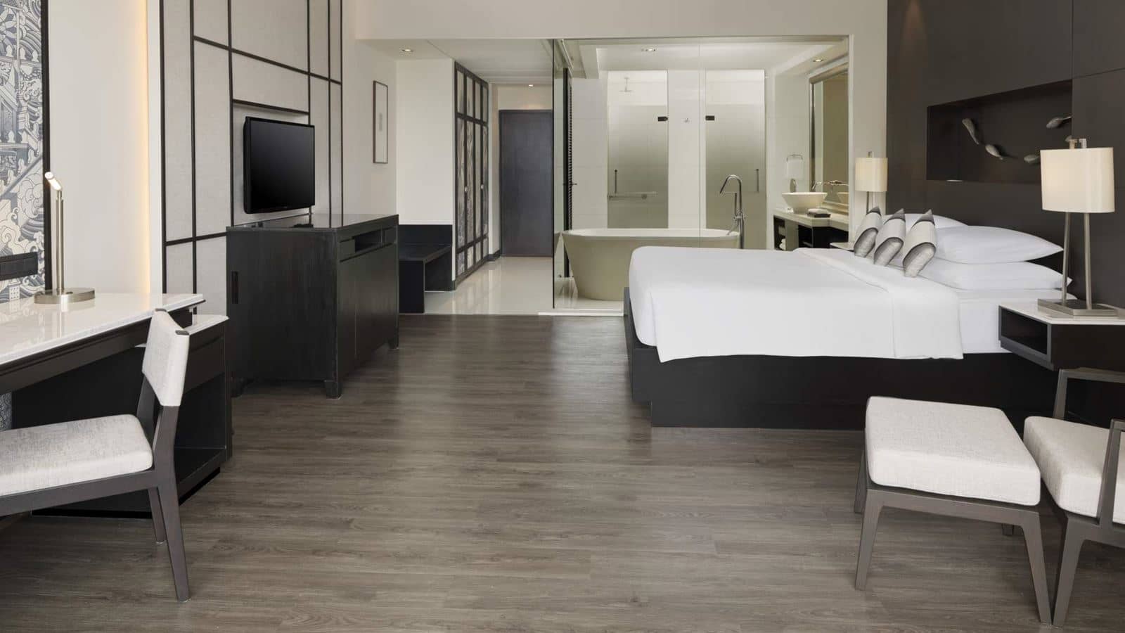 rooms-king-bed-with-plunge-pool