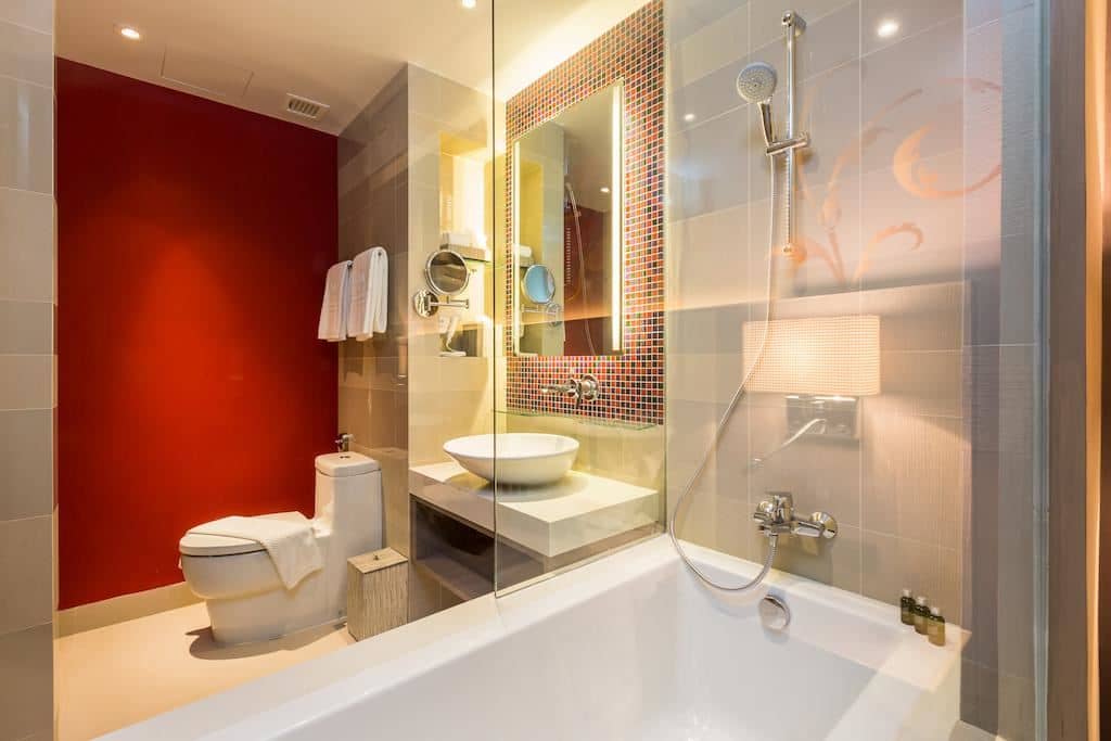 rooms-deluxe-pool-access
