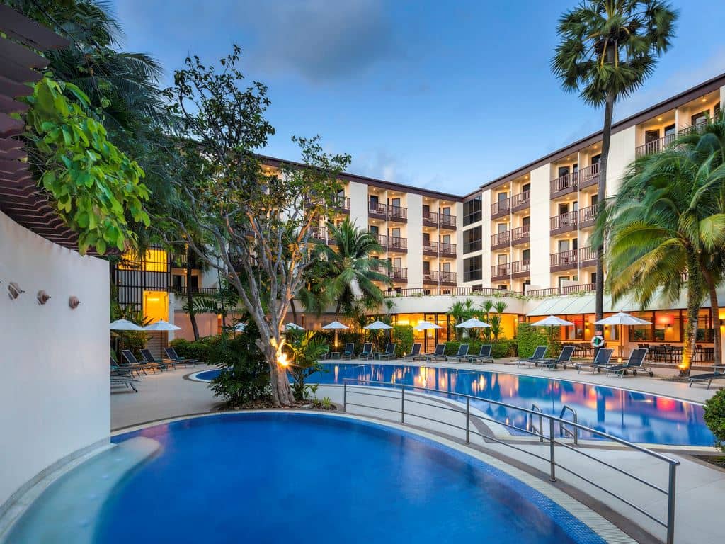pools-outdoor-pool