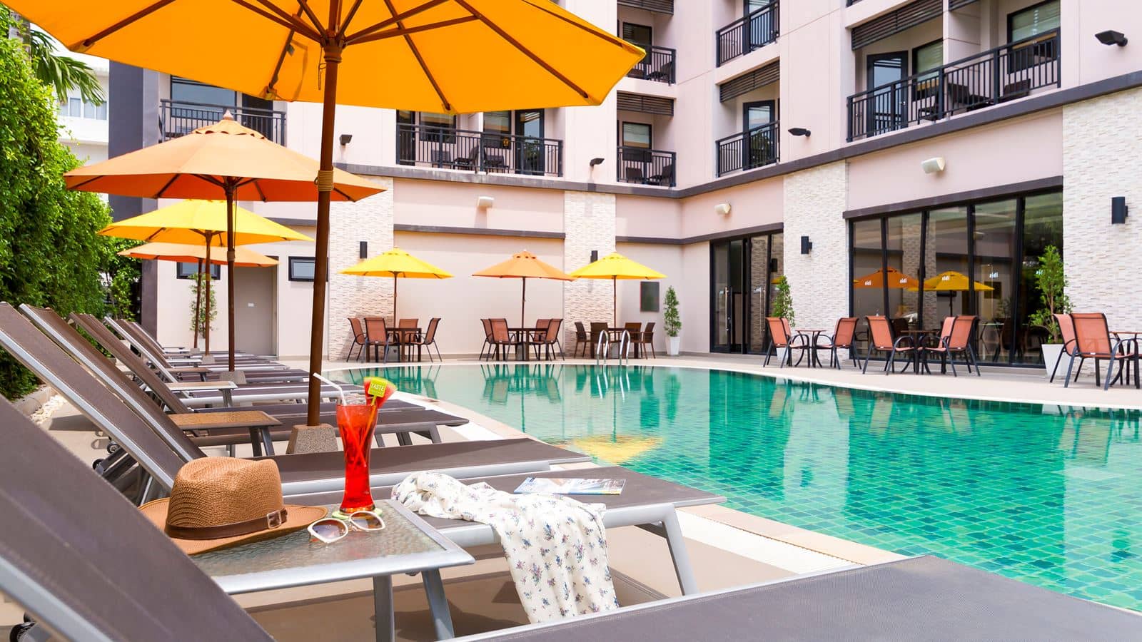 pools-outdoor-pool