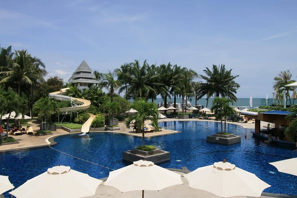 pools-outdoor-pool