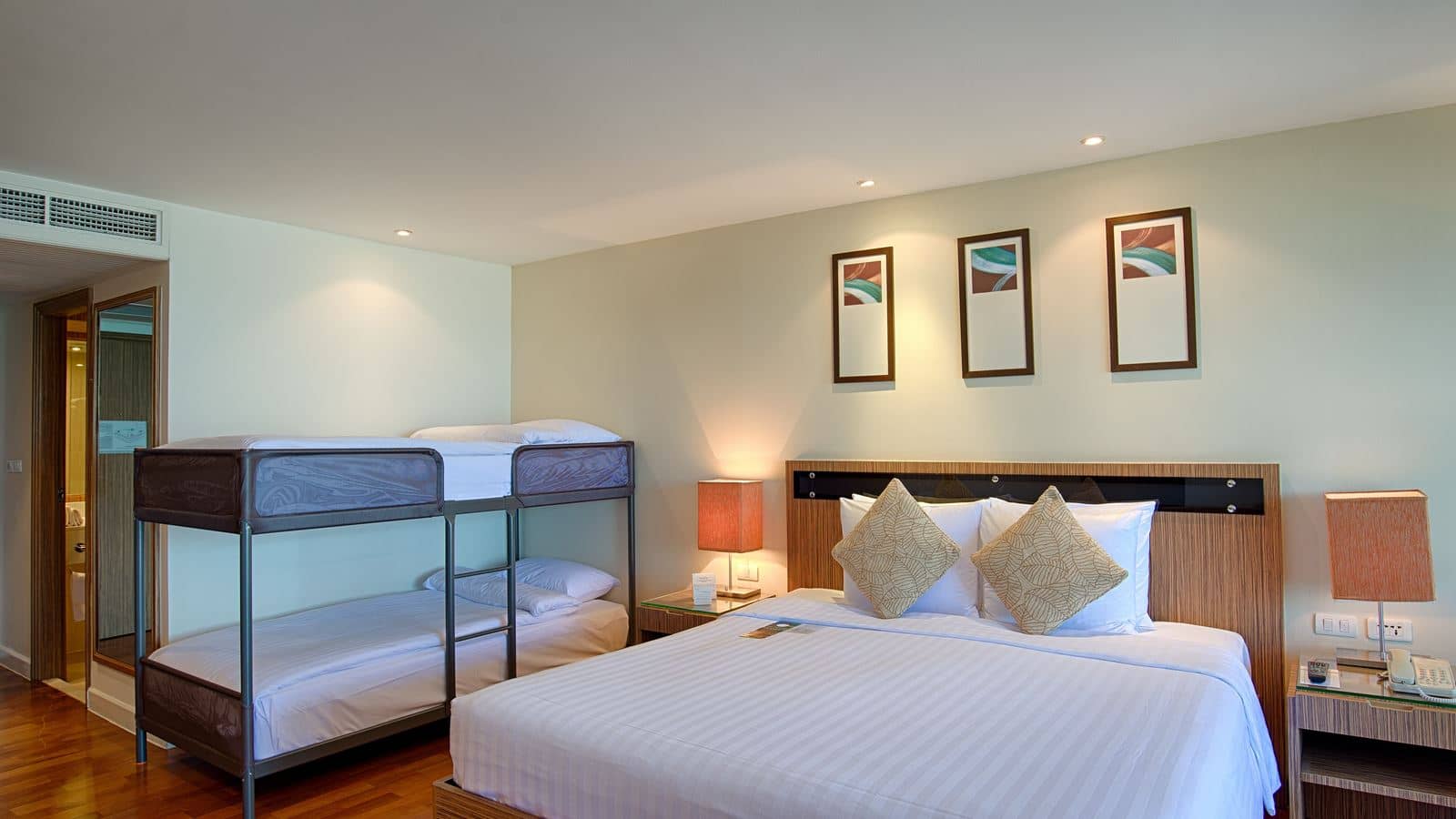 rooms-family-fun-junior-suite