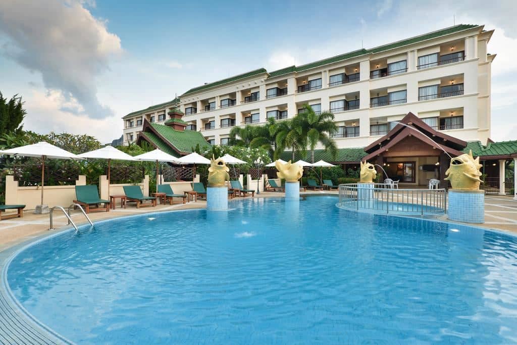 pools-outdoor-pool
