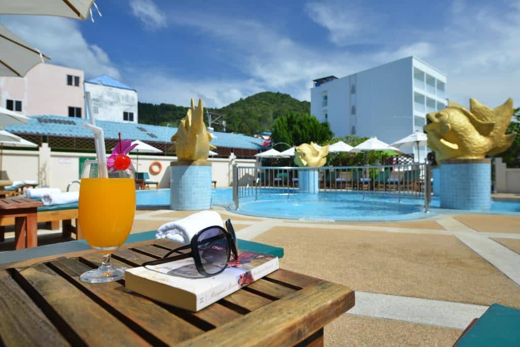 pools-outdoor-pool