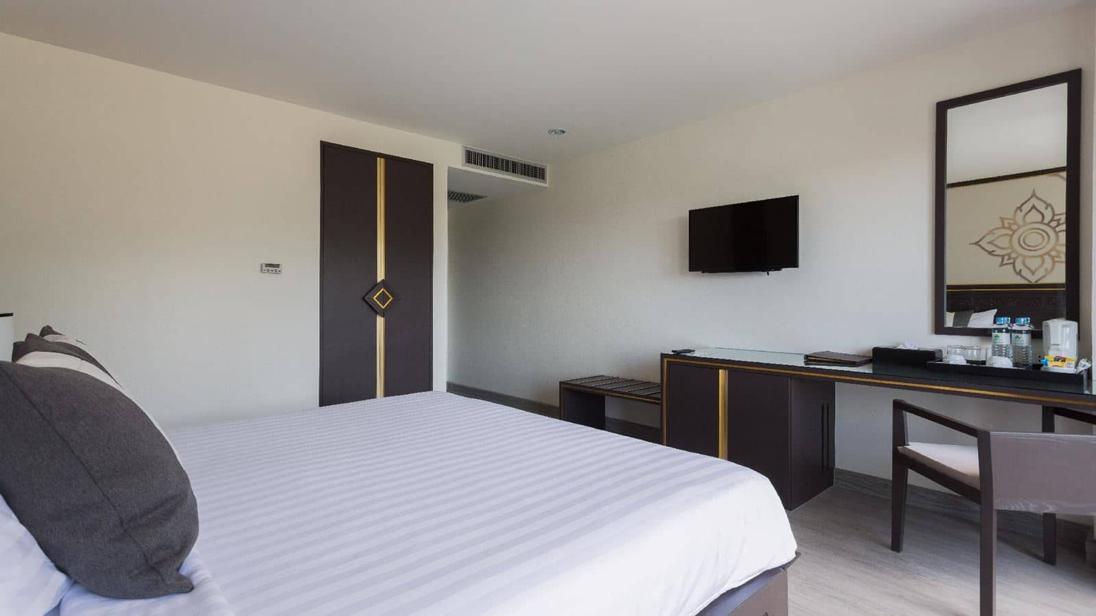 rooms-superior-sea-view-room