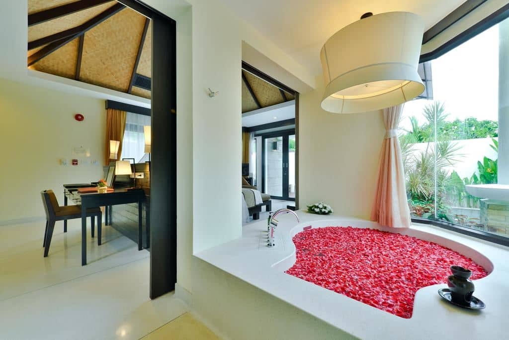 rooms-pool-villa