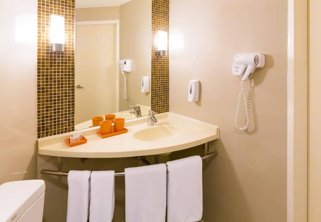 rooms-standard-room