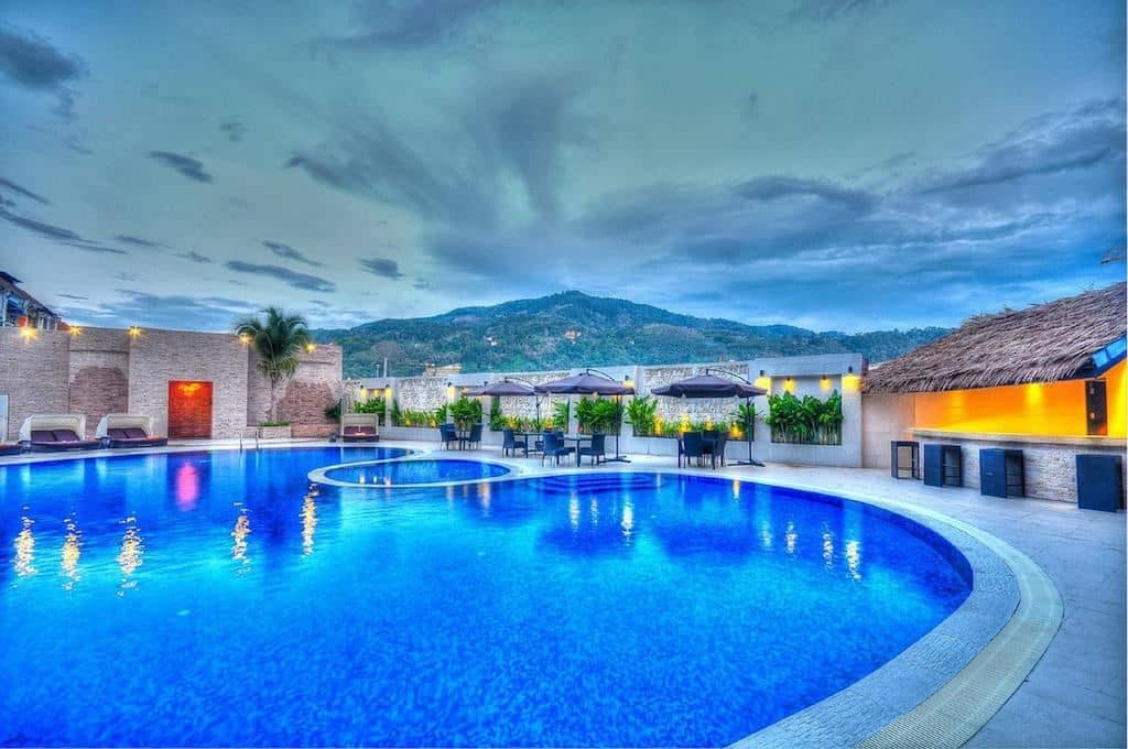 pools-outdoor-pool