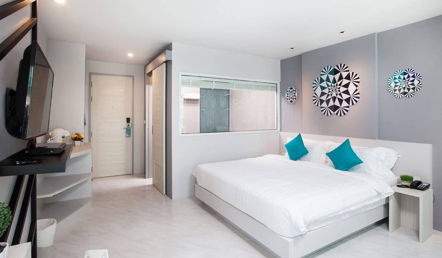 rooms-deluxe-room