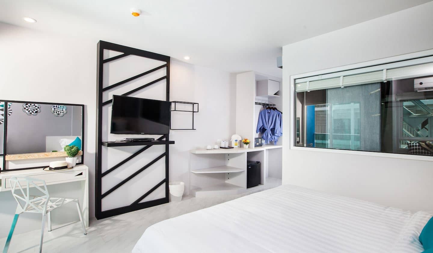 rooms-deluxe-room