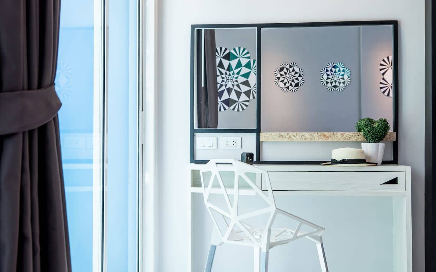 rooms-deluxe-room