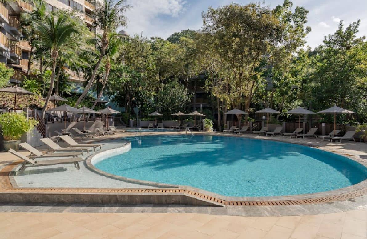 pools-outdoor-pool