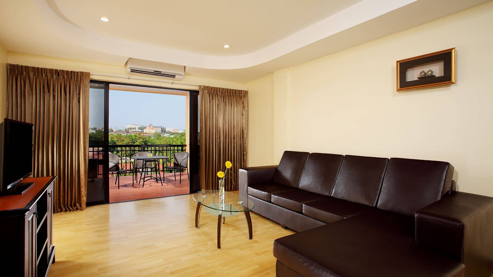 rooms-two-bedroom-suite
