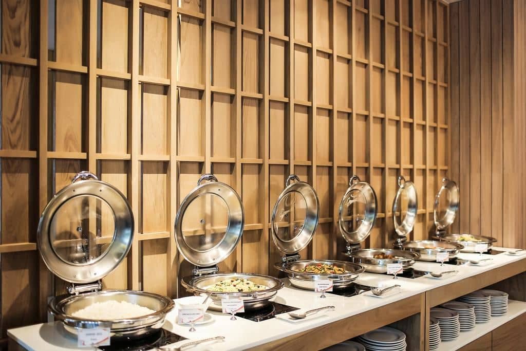 restaurants-hungry-bar--restaurant-and-lounge