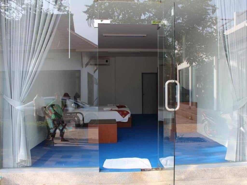 rooms-standard-room
