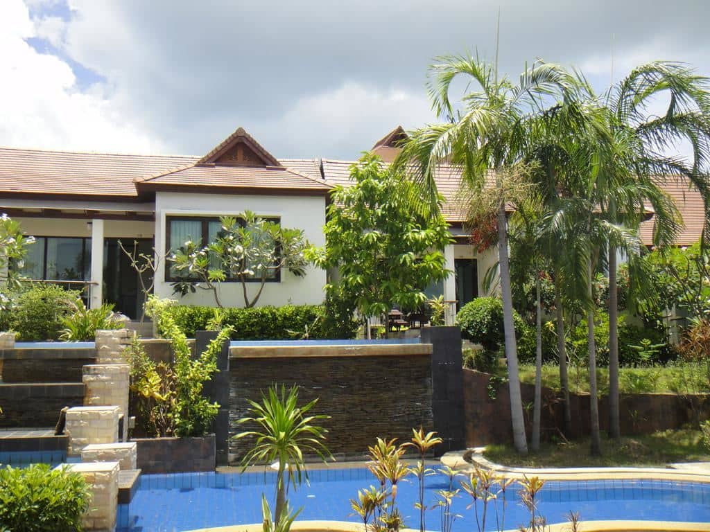 pools-outdoor-pool