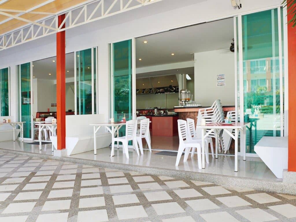 restaurants-restaurant