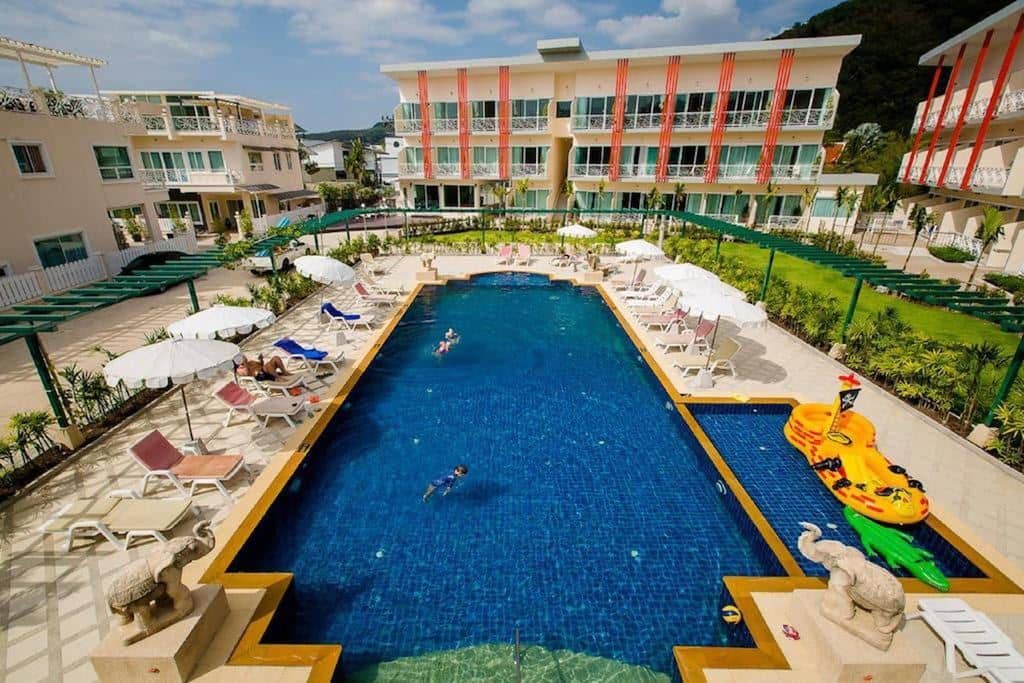 pools-outdoor-pool