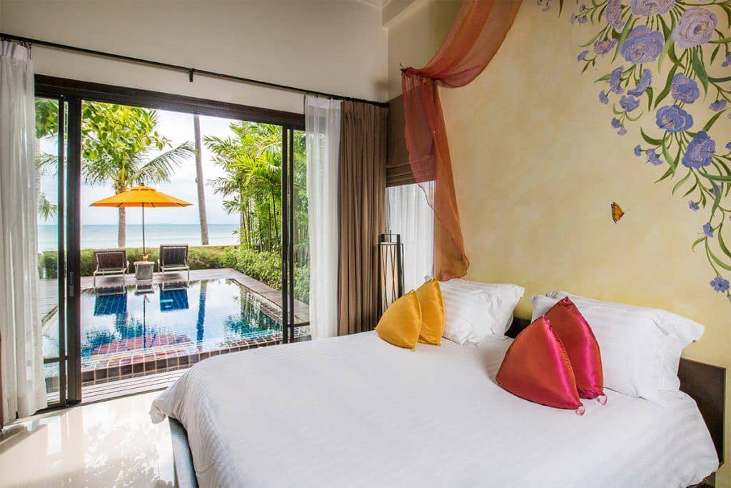 rooms-beach-front-pool-villa