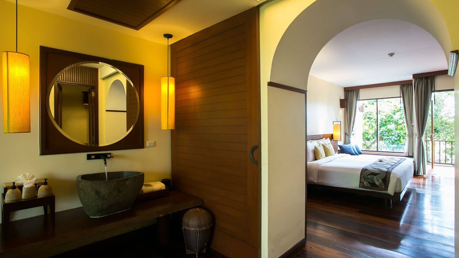 rooms-supreme-deluxe-room