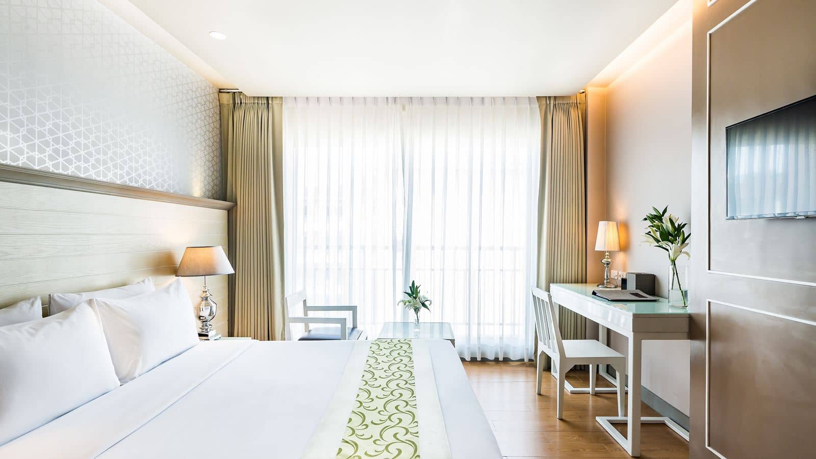 rooms-superior-room