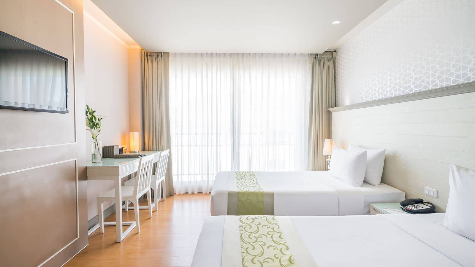 rooms-superior-room